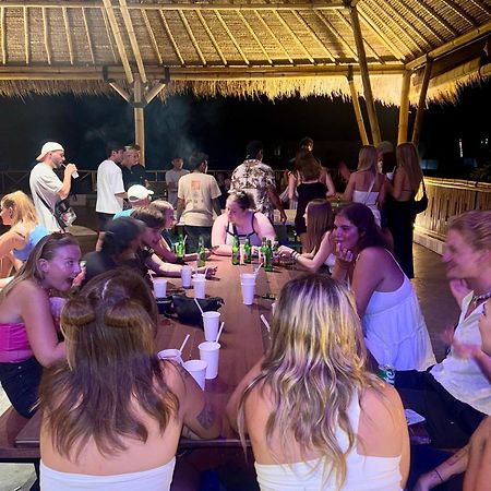 Canggu Central Hostel Eksteriør billede