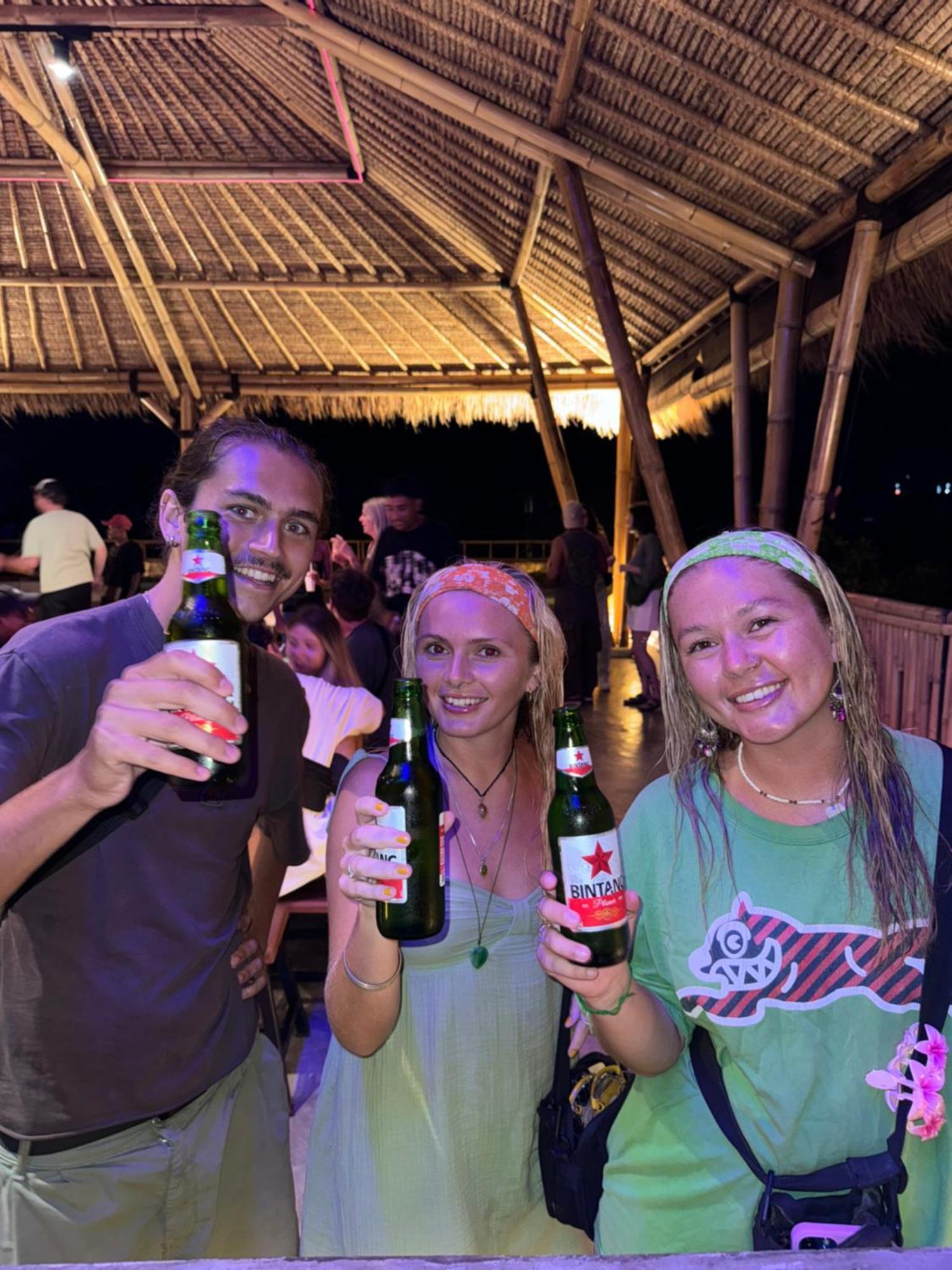 Canggu Central Hostel Eksteriør billede