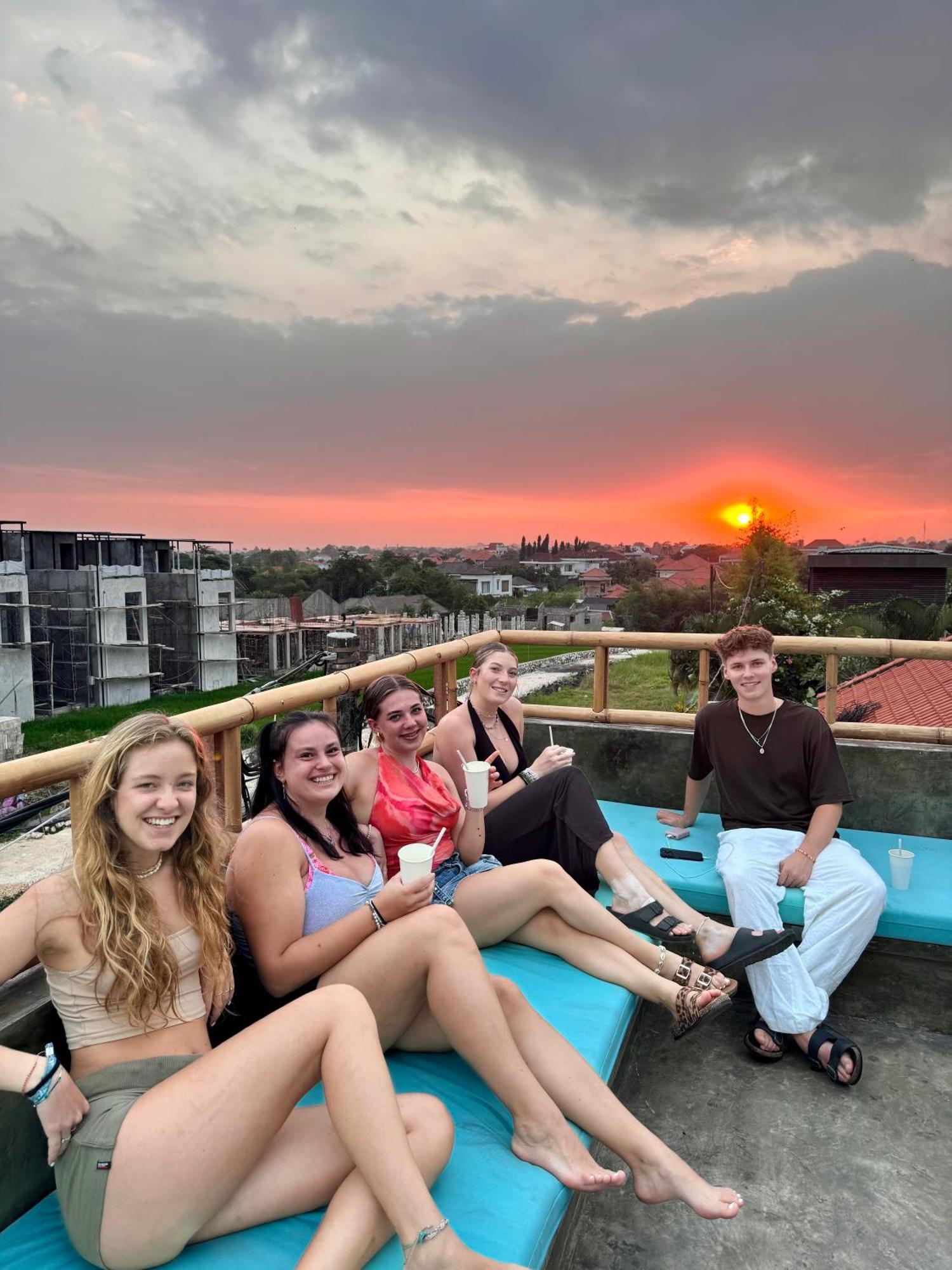Canggu Central Hostel Eksteriør billede