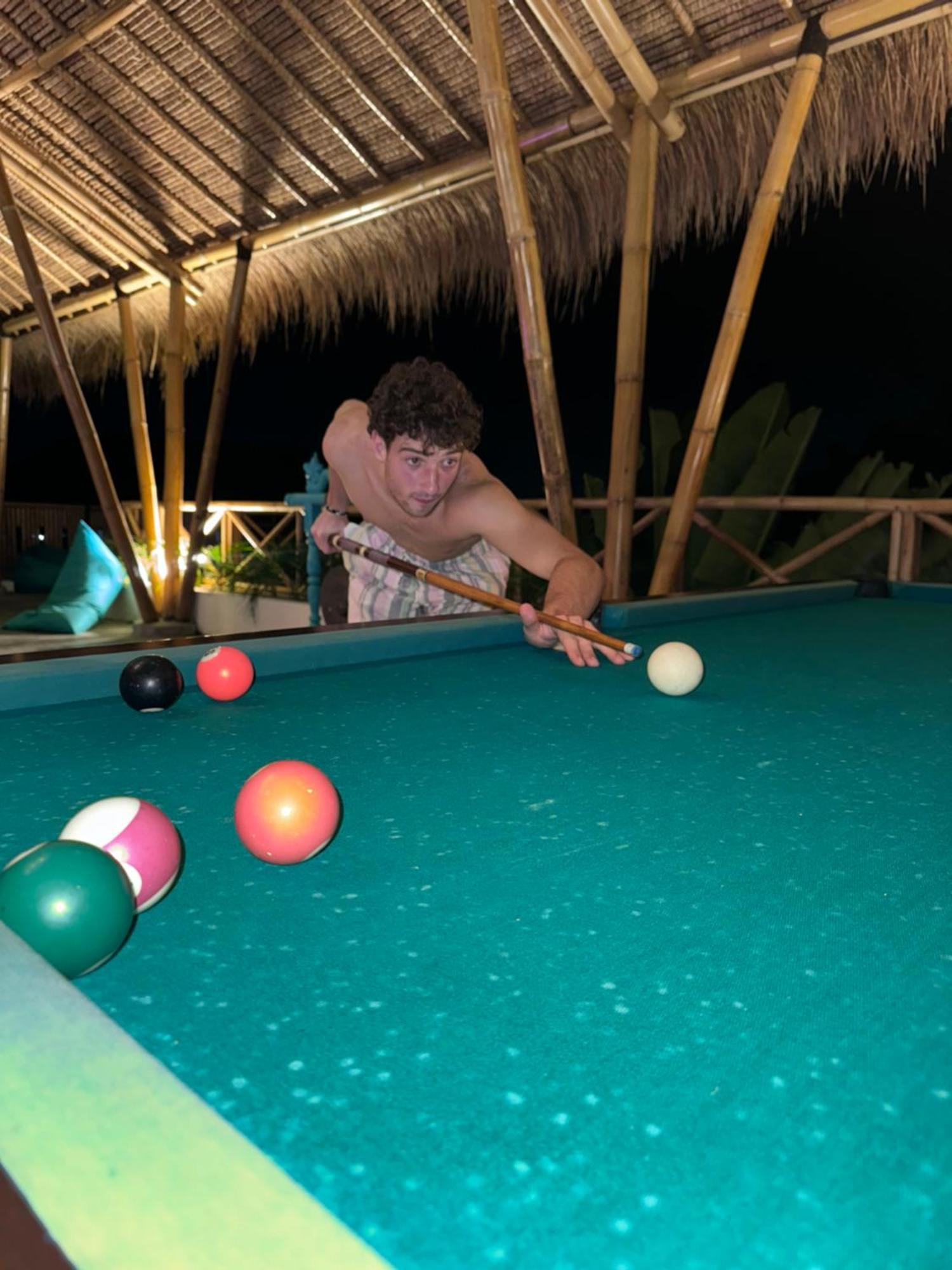 Canggu Central Hostel Eksteriør billede